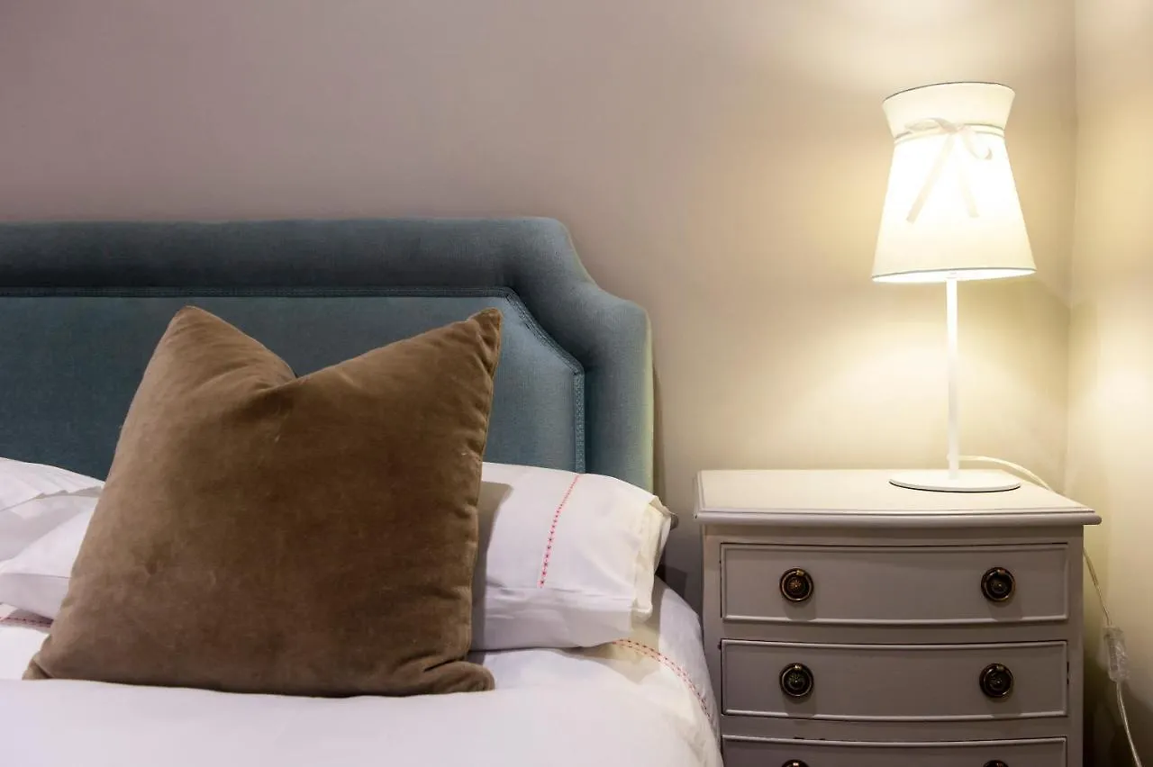 Hamilton Place - Beautiful And Central City Apartment With Private Entrance Sleeps 4 Edimburgo